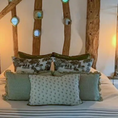 4 Bedroom Cozy In *